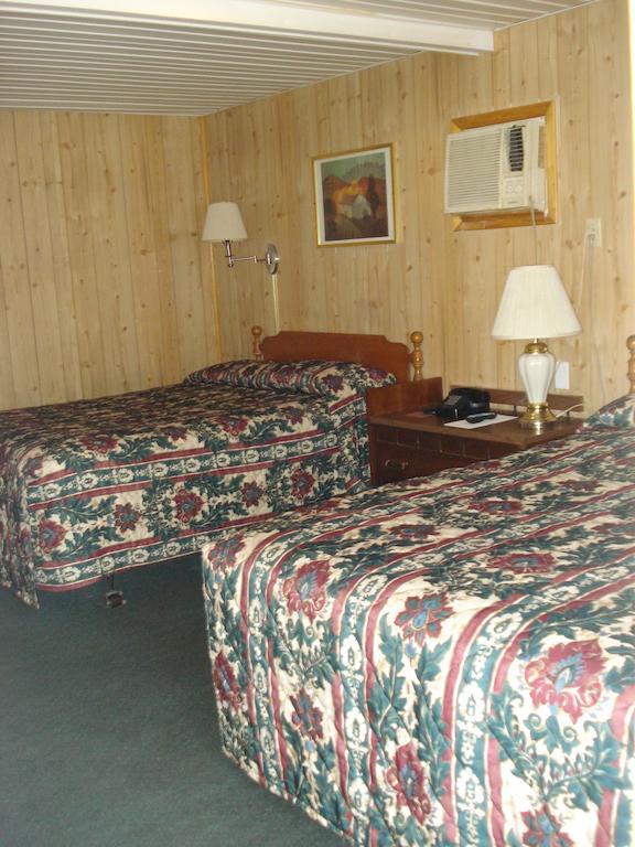 Cedar Grove Motel Altoona Chambre photo