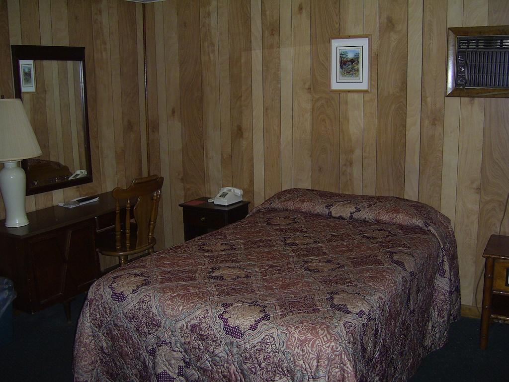 Cedar Grove Motel Altoona Chambre photo
